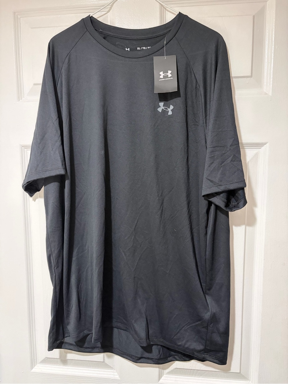 Under Armour Black Short Sleeve Athletic Tee